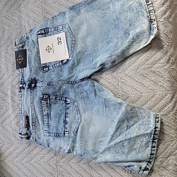 Create 2mrvy Short 🎨 - Picture 7 of 8